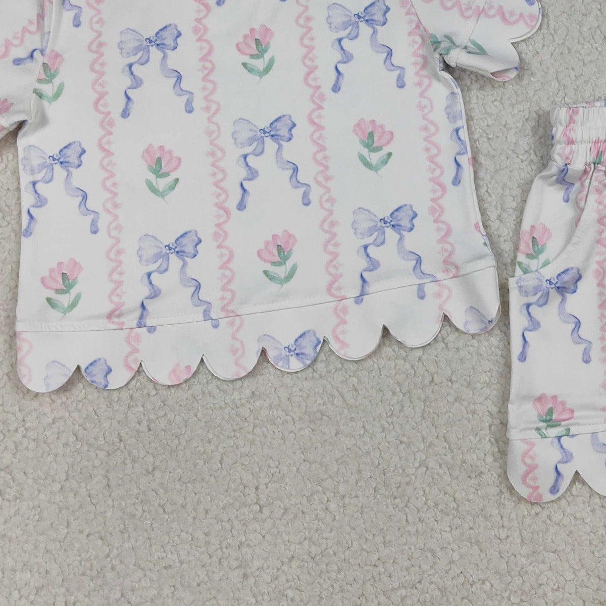 RTS NO MOQ GSSO3272 Baby Girls Blue Bow Short Sleeve Top with Flowers And Stripe Scallop Shorts Outfit Set