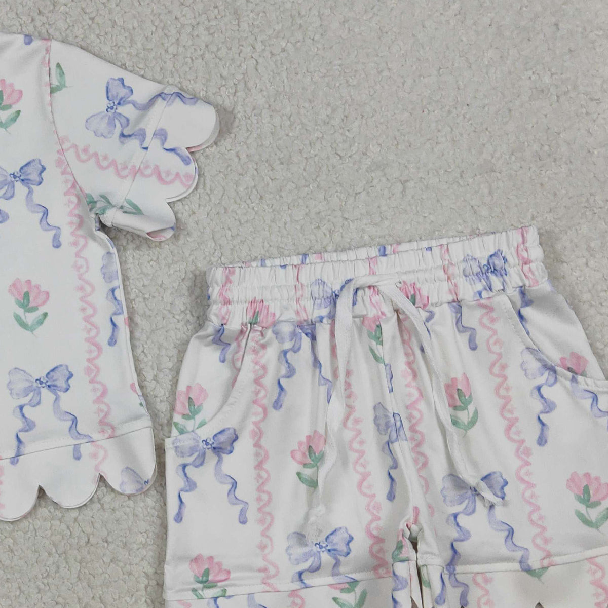 RTS NO MOQ GSSO3272 Baby Girls Blue Bow Short Sleeve Top with Flowers And Stripe Scallop Shorts Outfit Set