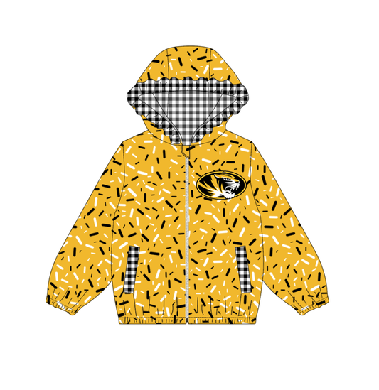 10.3-1-Custom moq 8 mix size milk silk summer team baby girls clothes yellow hooded long sleeve top-25.10.9