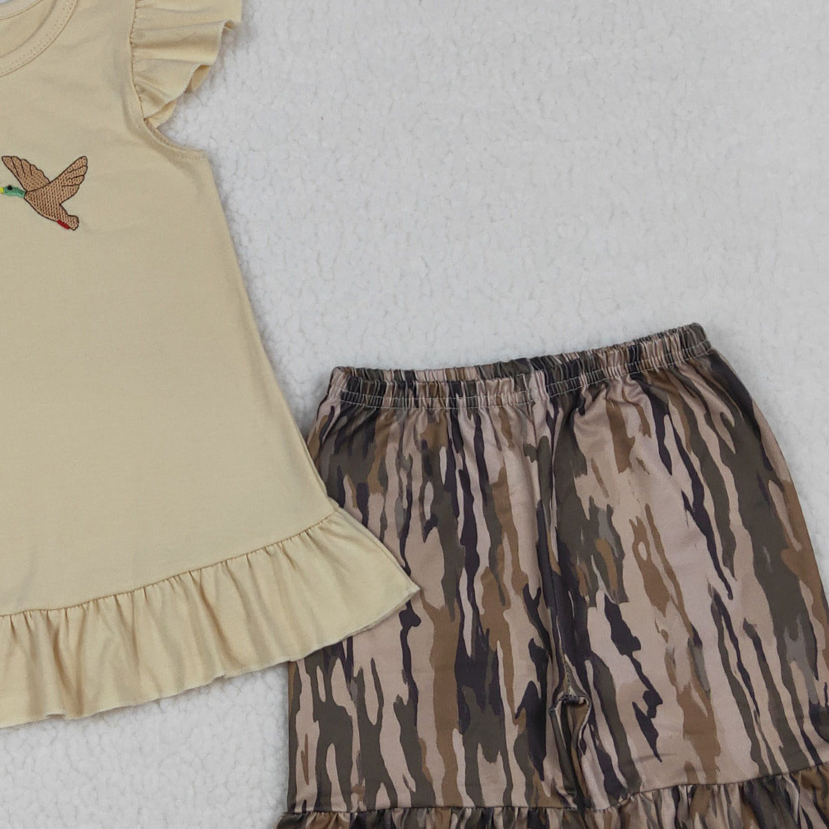RTS NO MOQ GSSO3335 Baby Girls Hunting Embroidery Tunic And Olive Camo Shorts Set with Dog Ducks Deer