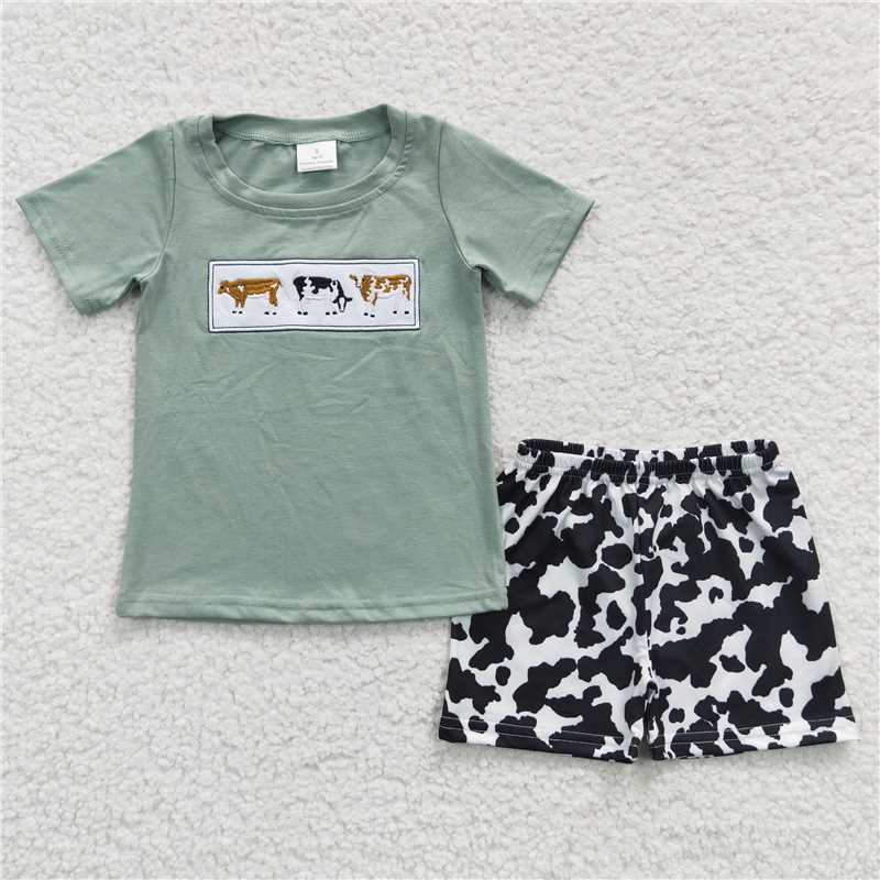 RTS	 Embroidered Cow Green Short Sleeve Cow Pattern Shorts