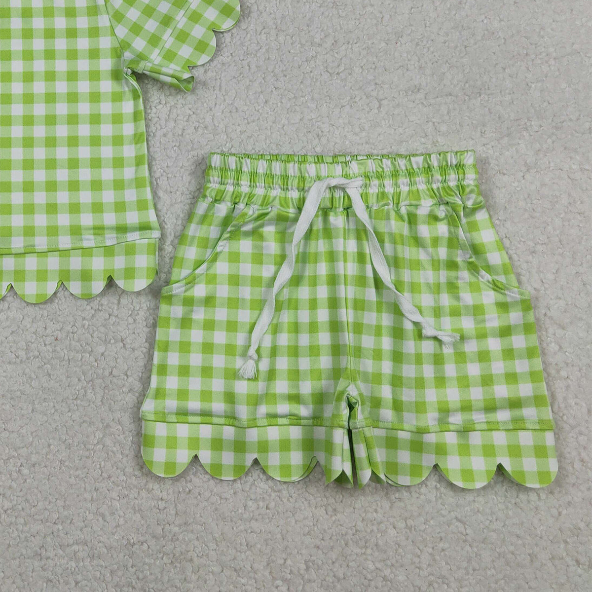 RTS NO MOQ GSSO3189 Baby Girls Green Checked Shirt with Scallop Trim Short Sleeve Top And Shorts Set Cute Outfit for Little Ones