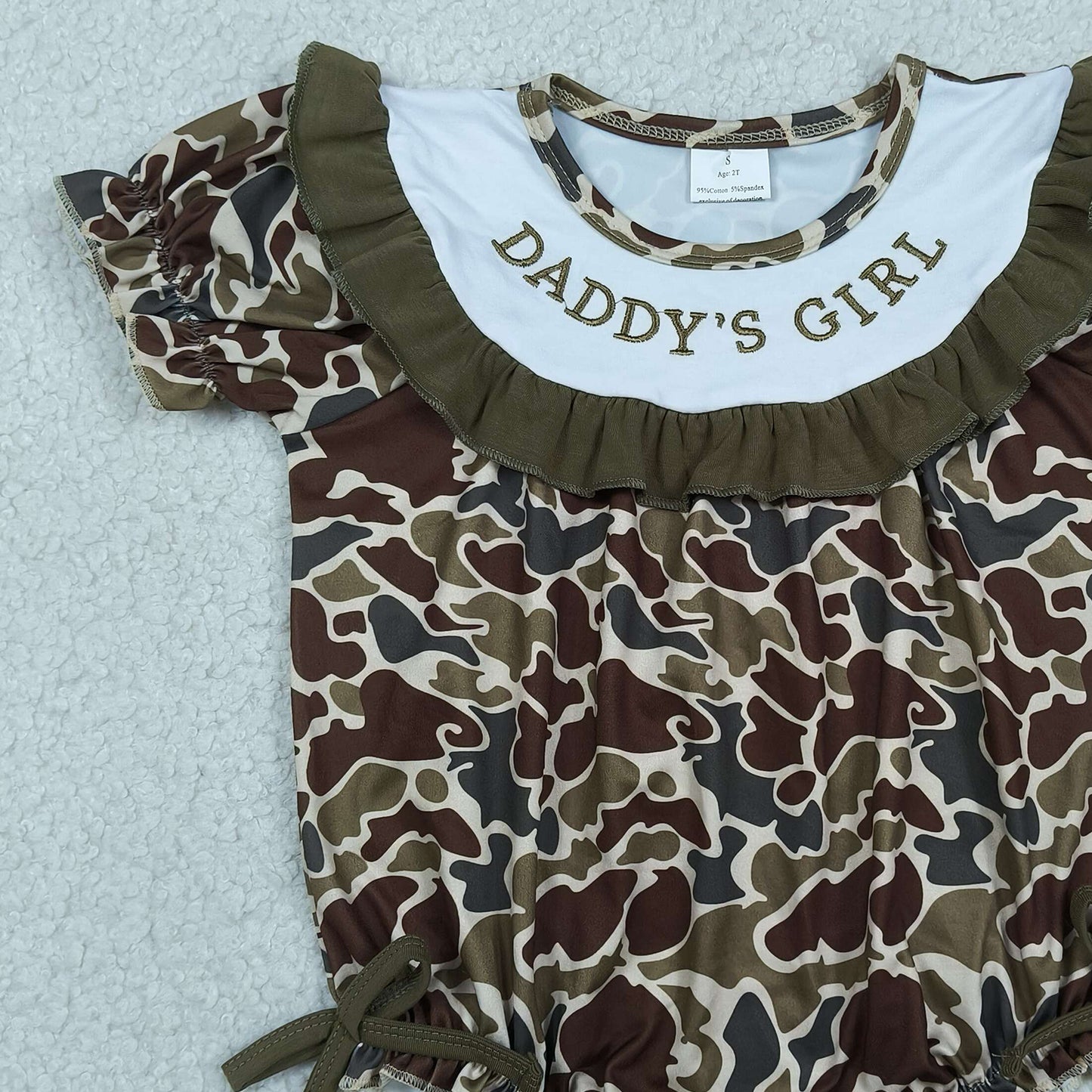 RTS NO MOQ SR3919 Baby Girls Dark Khaki Camo Daddys Girl Embroidery Ruffle Rompers