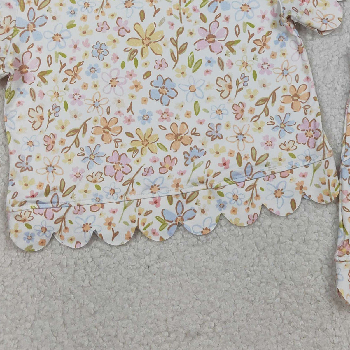 RTS NO MOQ GSSO3268 Baby Girls Short Sleeve Colorful Flowers Top And Shorts Set Scallop Trim Outfit for Little Ones