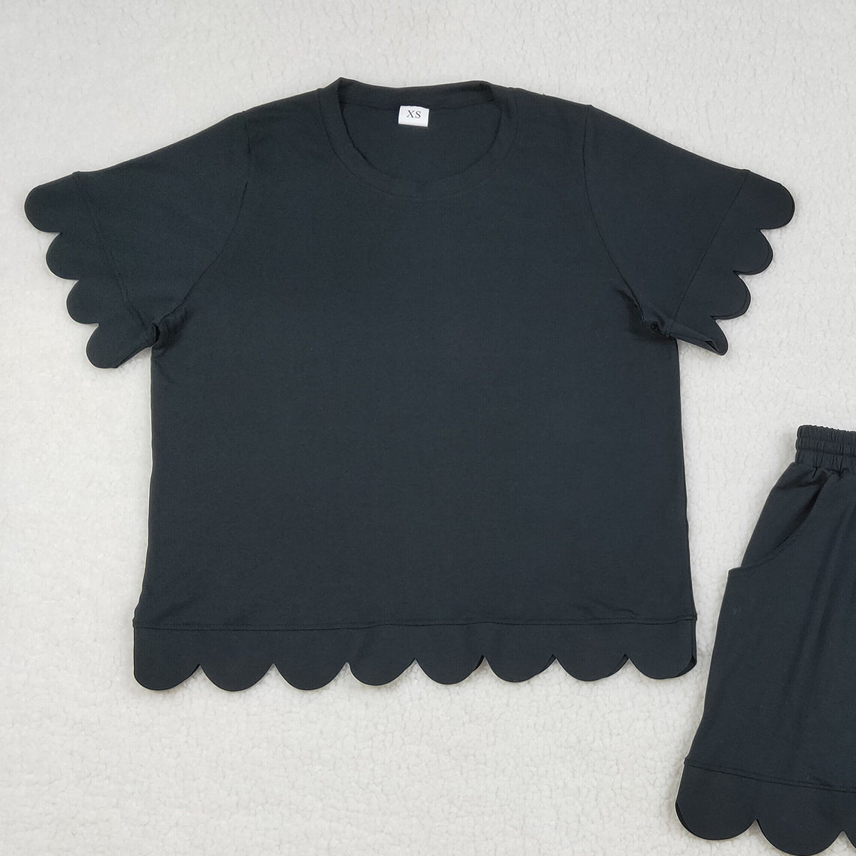 RTS NO MOQ GSSO3200 Adult Women's Black Scallop Short Sleeve Shirt And Shorts Set Top Bottom Outfit Casual Two-Piece Clothing