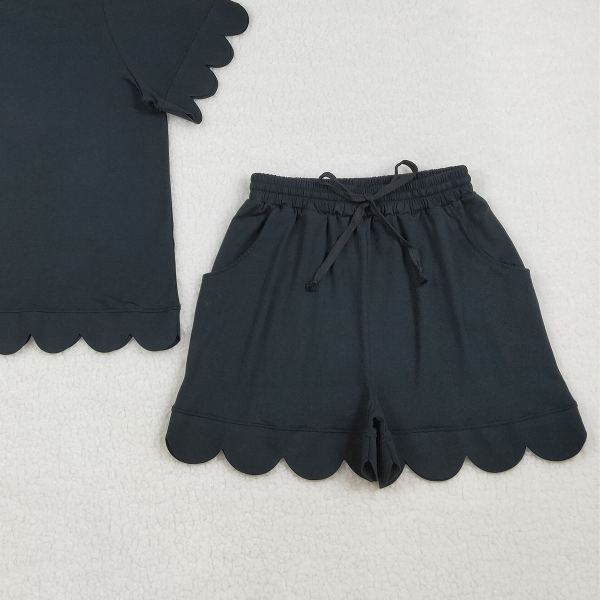 RTS NO MOQ GSSO3200 Adult Women's Black Scallop Short Sleeve Shirt And Shorts Set Top Bottom Outfit Casual Two-Piece Clothing