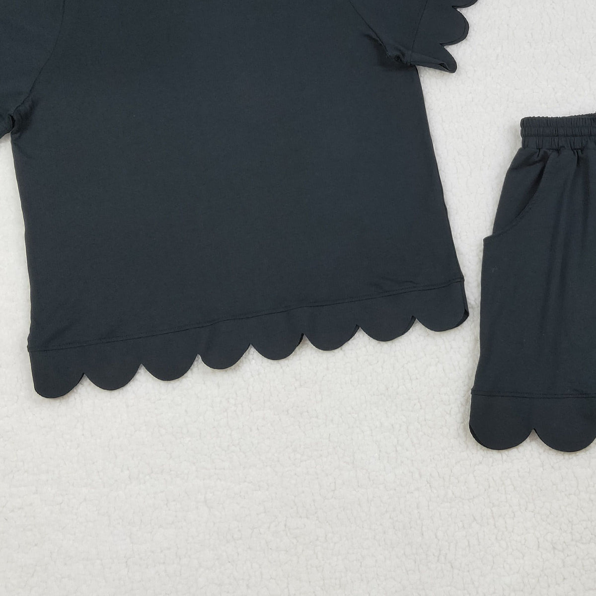 RTS NO MOQ GSSO3200 Adult Women's Black Scallop Short Sleeve Shirt And Shorts Set Top Bottom Outfit Casual Two-Piece Clothing