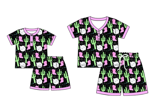 4.19 custom each style moq 5eta 4-6week Sibling Sister catcus boots short sleeve shorts sets and adult sets match design