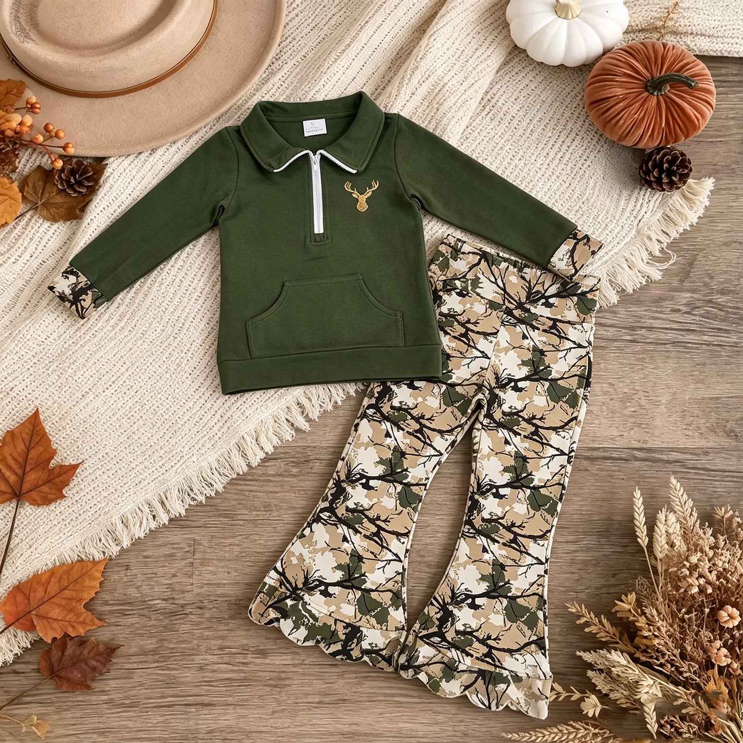 NEW RTS NO MOQ milk silk GLP3369（GT1694+P1035） Embroidery Baby Girls Green Deer Embroidery Zip Pocket Top Scallop Pants Casual Outfit Sets