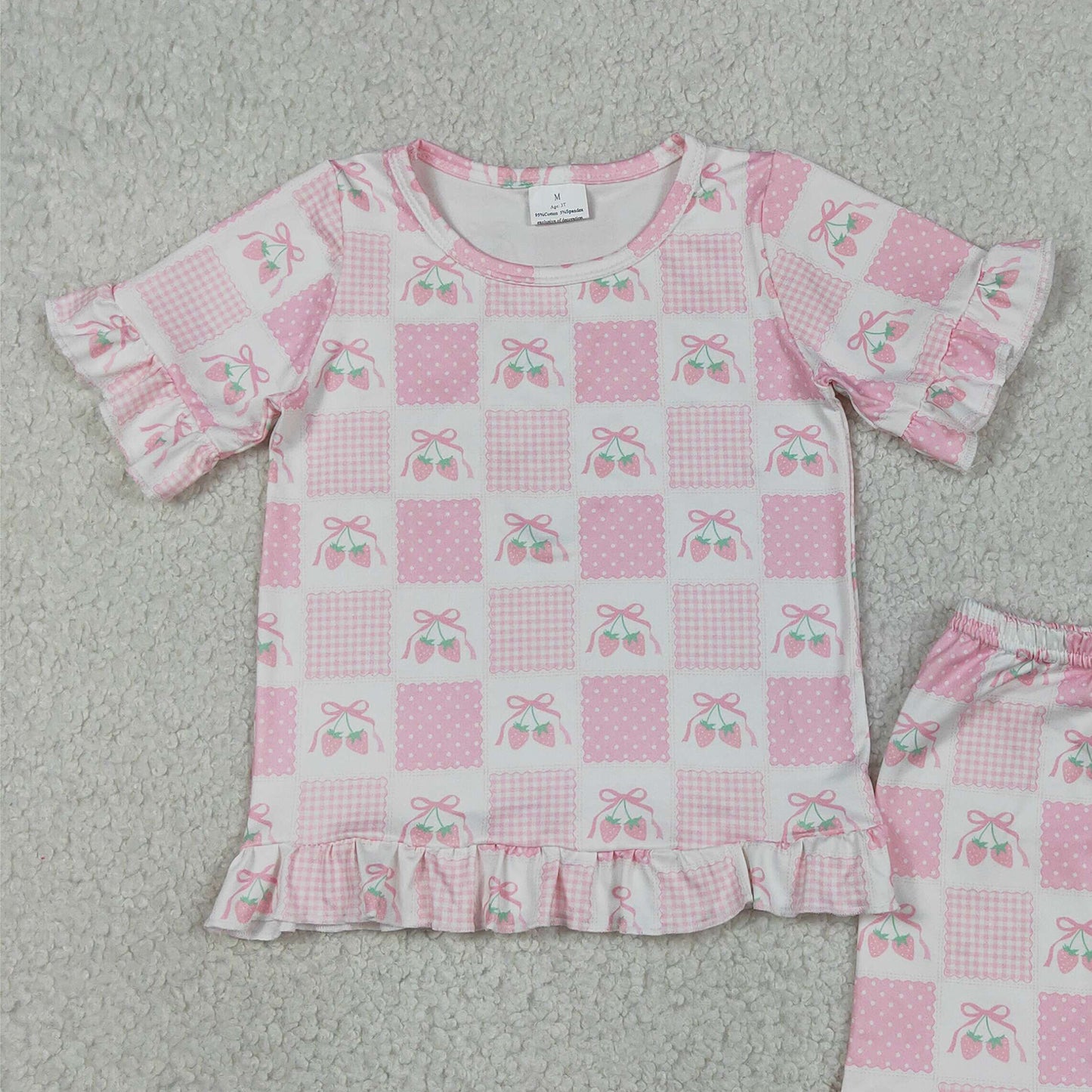 RTS NO MOQ milk silk GSSO3342 Baby Girls Short Sleeve Strawberry Plaid Pink Bow Top Elastic Ruffle Shorts Set
