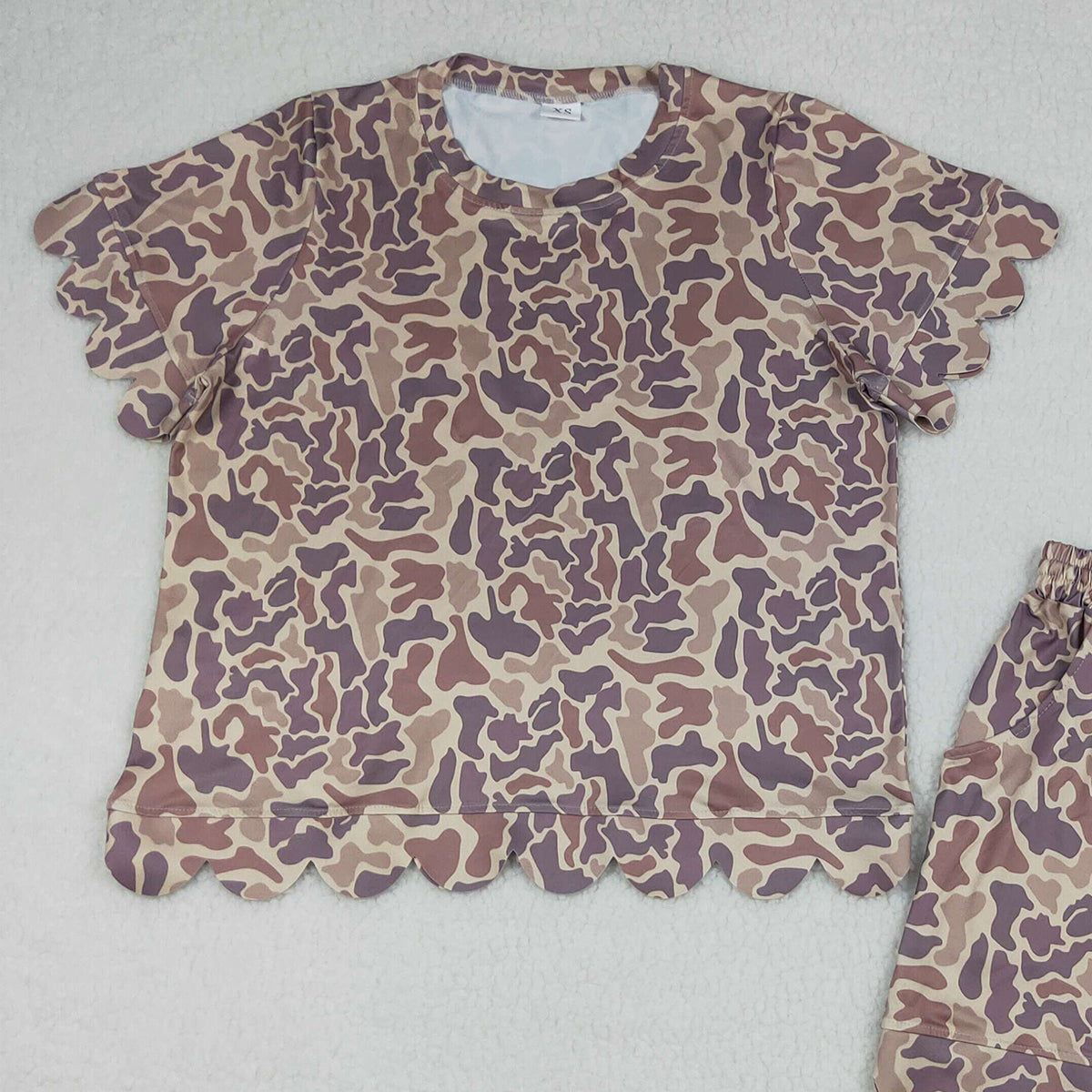 RTS NO MOQ GSSO3233 Adult Women's Khaki Camouflage Top with Short Scallop Clothes Set