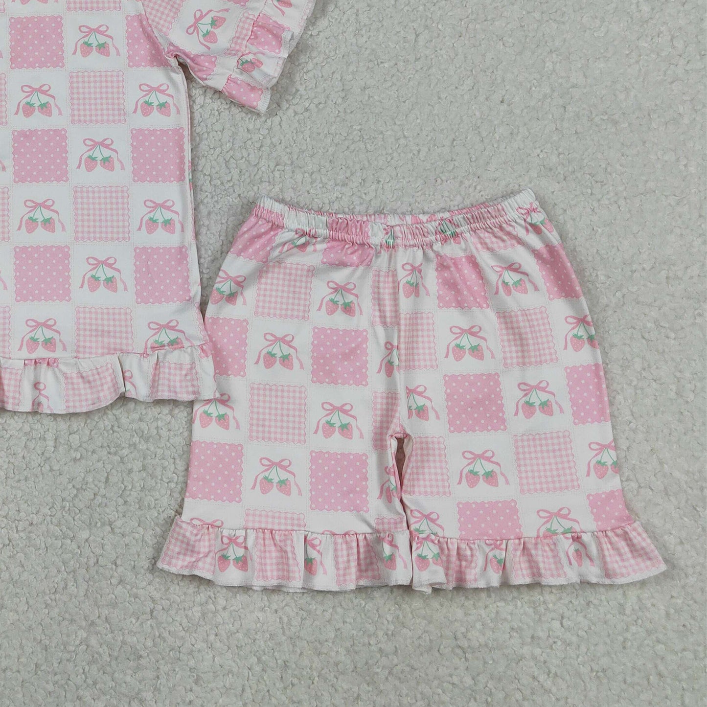 RTS NO MOQ milk silk GSSO3342 Baby Girls Short Sleeve Strawberry Plaid Pink Bow Top Elastic Ruffle Shorts Set