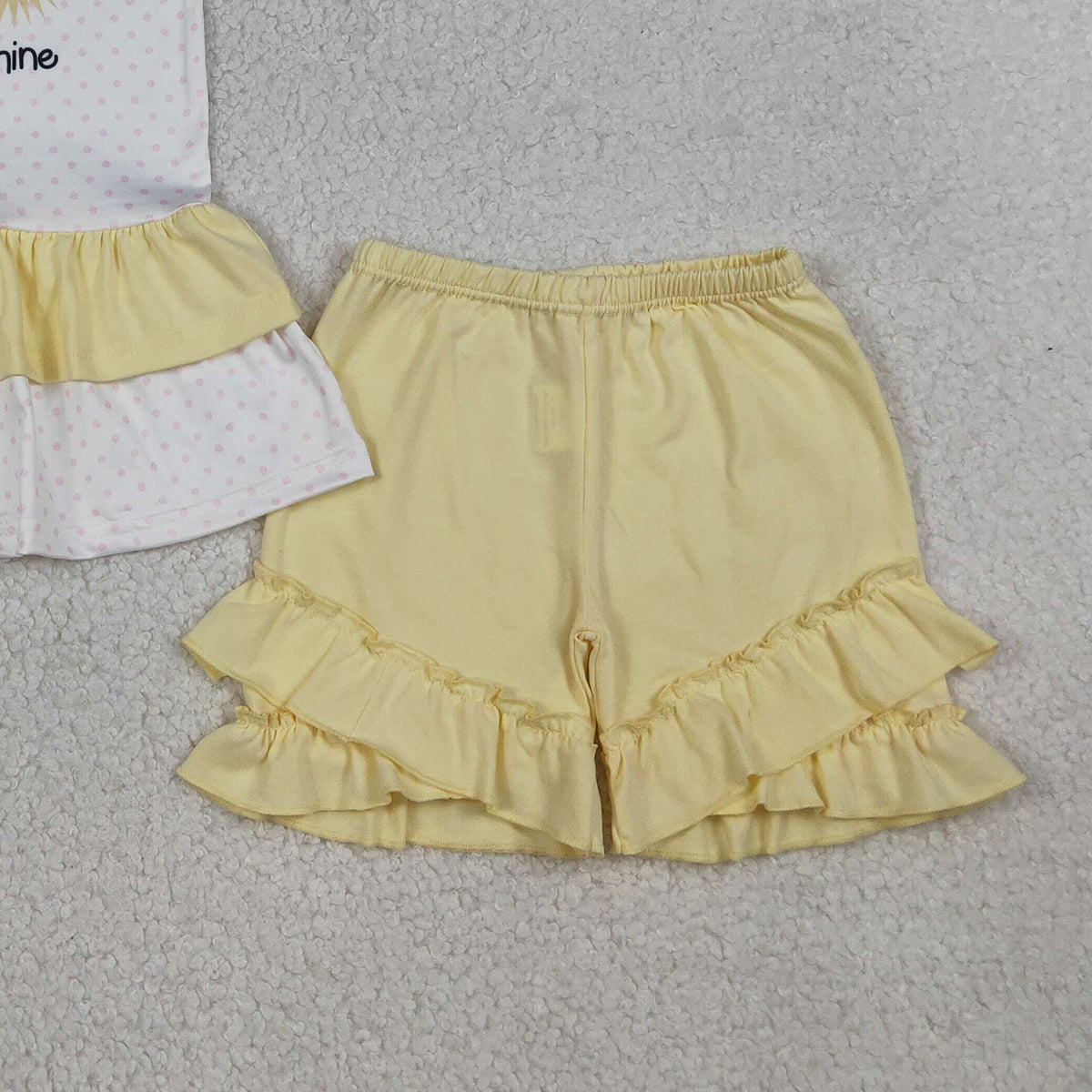 RTS NO MOQ GSSO2947 Baby Girls Polka Dots 'You Are My Sunshine' Tunic Ruffle Shorts Outfit Set Cute Baby Girl Clothing Set