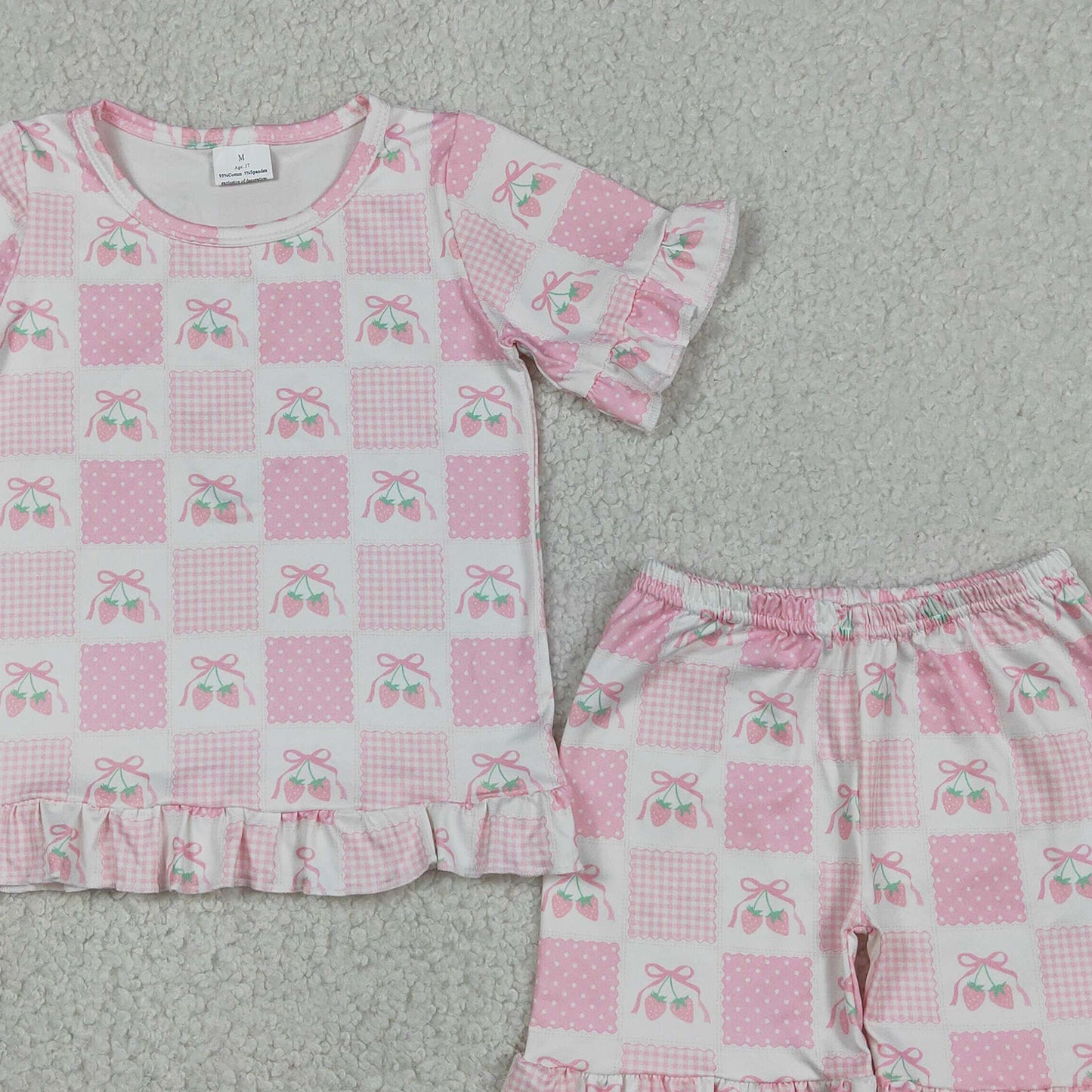 RTS NO MOQ milk silk GSSO3342 Baby Girls Short Sleeve Strawberry Plaid Pink Bow Top Elastic Ruffle Shorts Set
