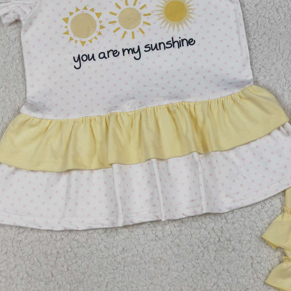 RTS NO MOQ GSSO2947 Baby Girls Polka Dots 'You Are My Sunshine' Tunic Ruffle Shorts Outfit Set Cute Baby Girl Clothing Set