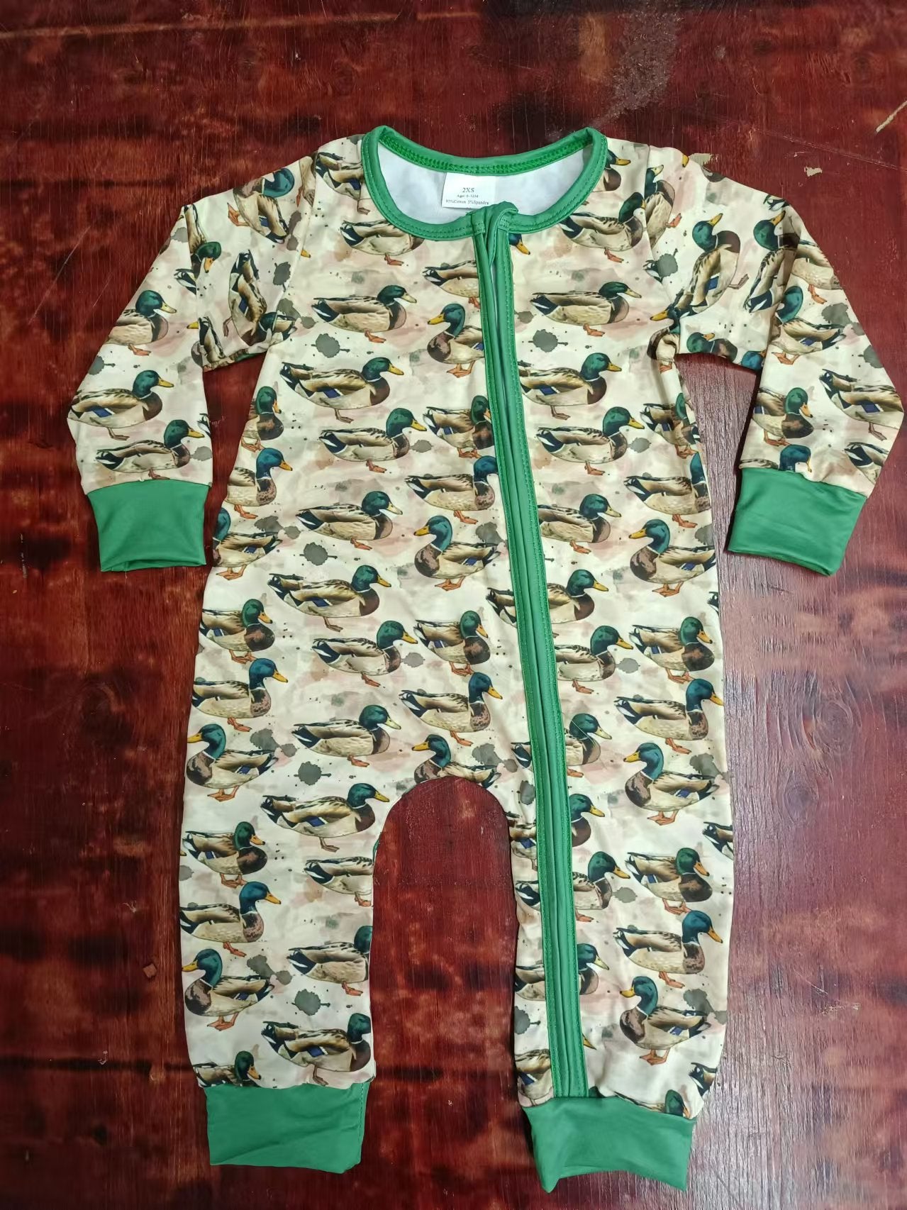 Custom moq 3 eta 6-7weeks Green Duck Long Zip-Up Romper