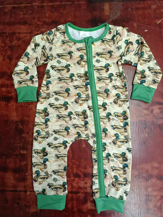 Custom moq 3 eta 6-7weeks Green Duck Long Zip-Up Romper