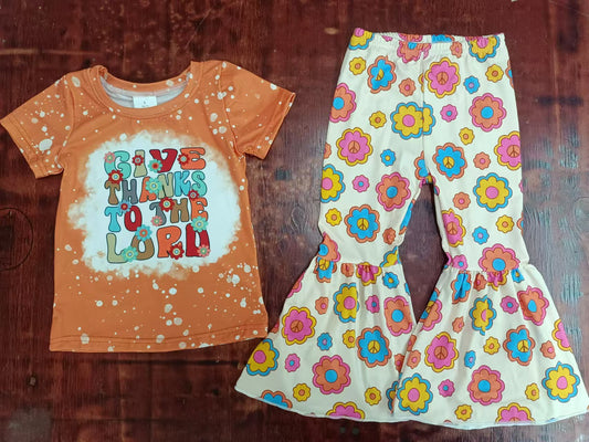 Custom moq 3 eta 6-7weeks Orange Short Sleeve Top with Floral Letters and Beige Flared Pants Set