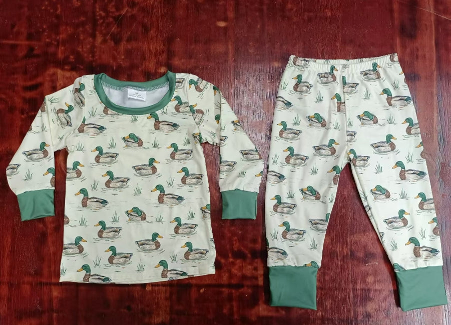 Custom moq 3 eta 6-7weeks Green duck water grass long sleeve trousers suit