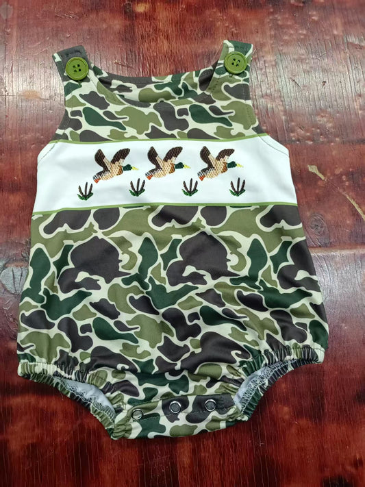 Custom moq 3 eta 6-7weeks baby boys clothes camouflage duck green vest romper-25.4.30