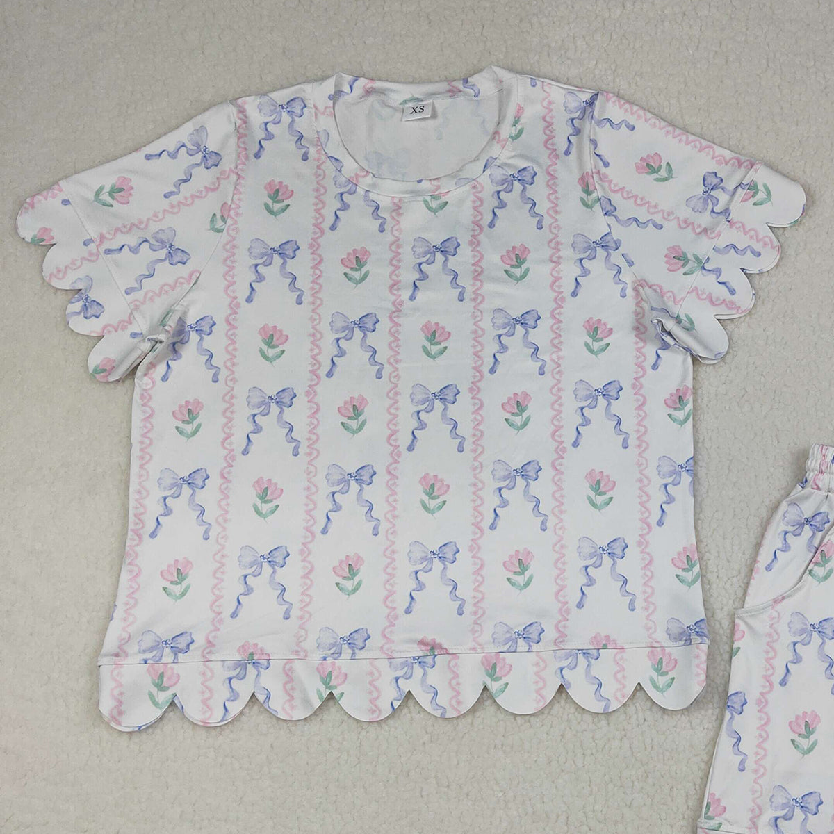 RTS NO MOQ GSSO3405 Adult Women's Bows Flowers Stripe Top with Short Scallop Clothes Set