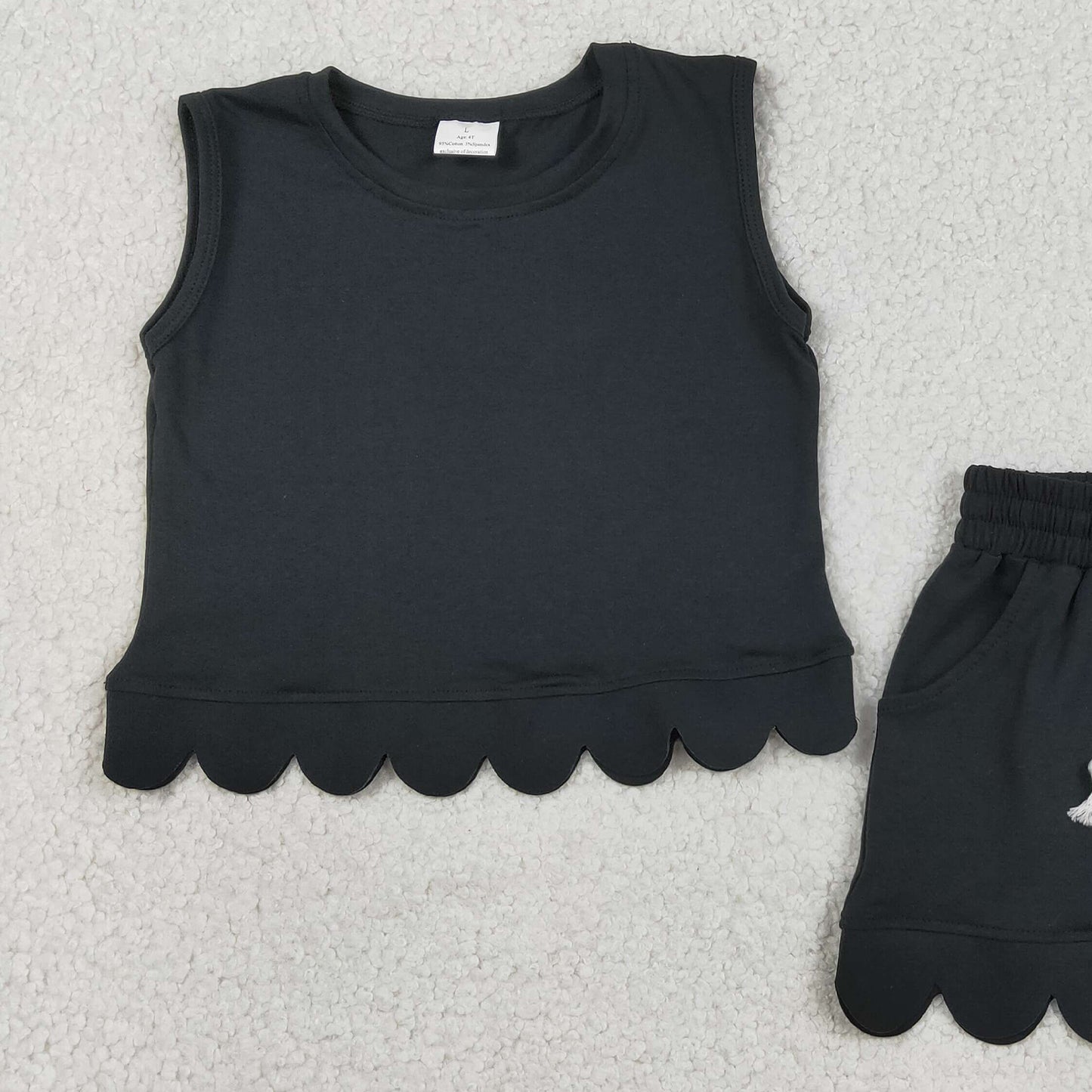 RTS NO MOQ cotton GSSO3733 Baby Girls Cute Black Sleeveless Top Scallop Clothes Set