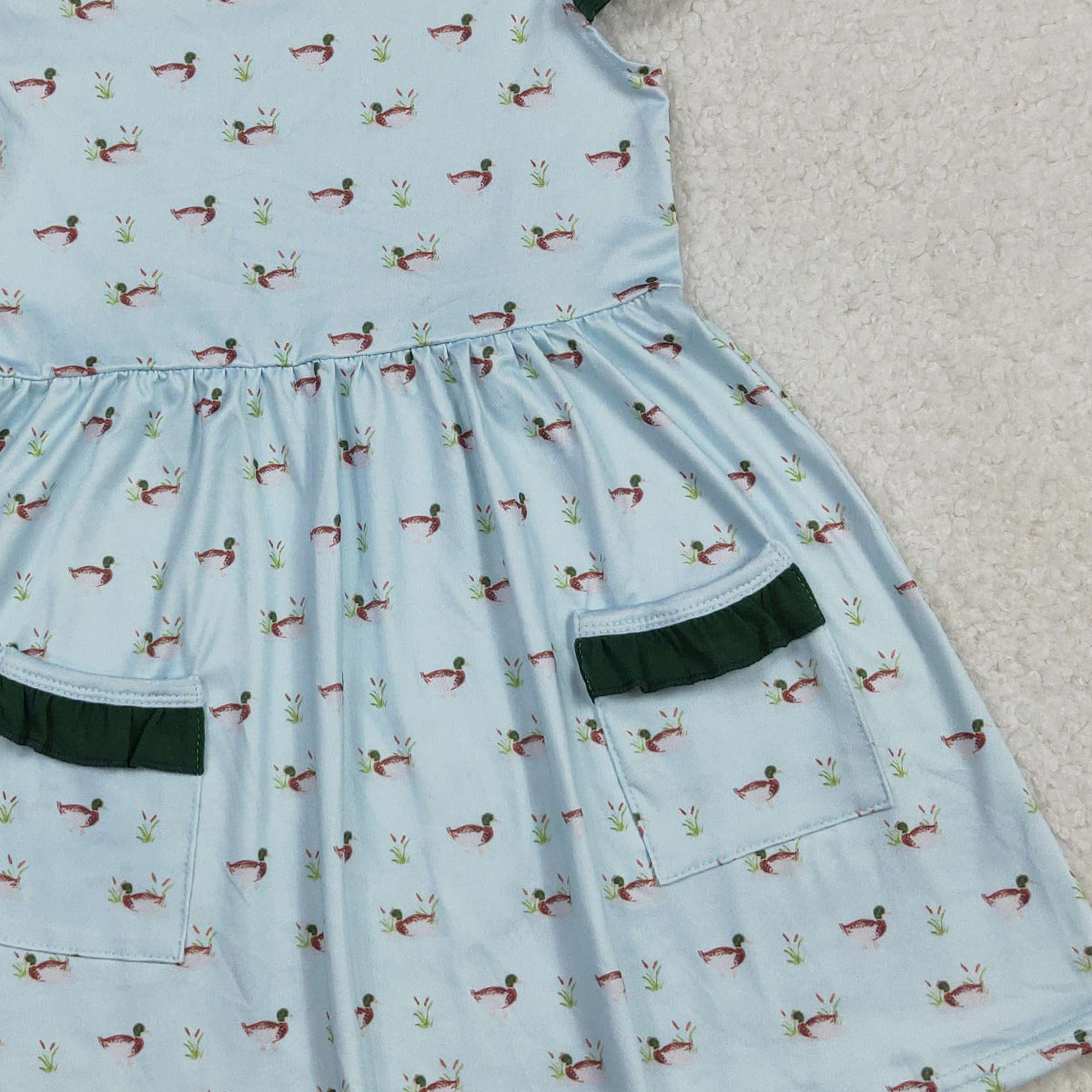 RTS NO MOQ GSD3679 Baby Girls Knee-Length Dress with Flutter Sleeves And Duck Pockets Hunting Theme Casual Wear for Little Girls