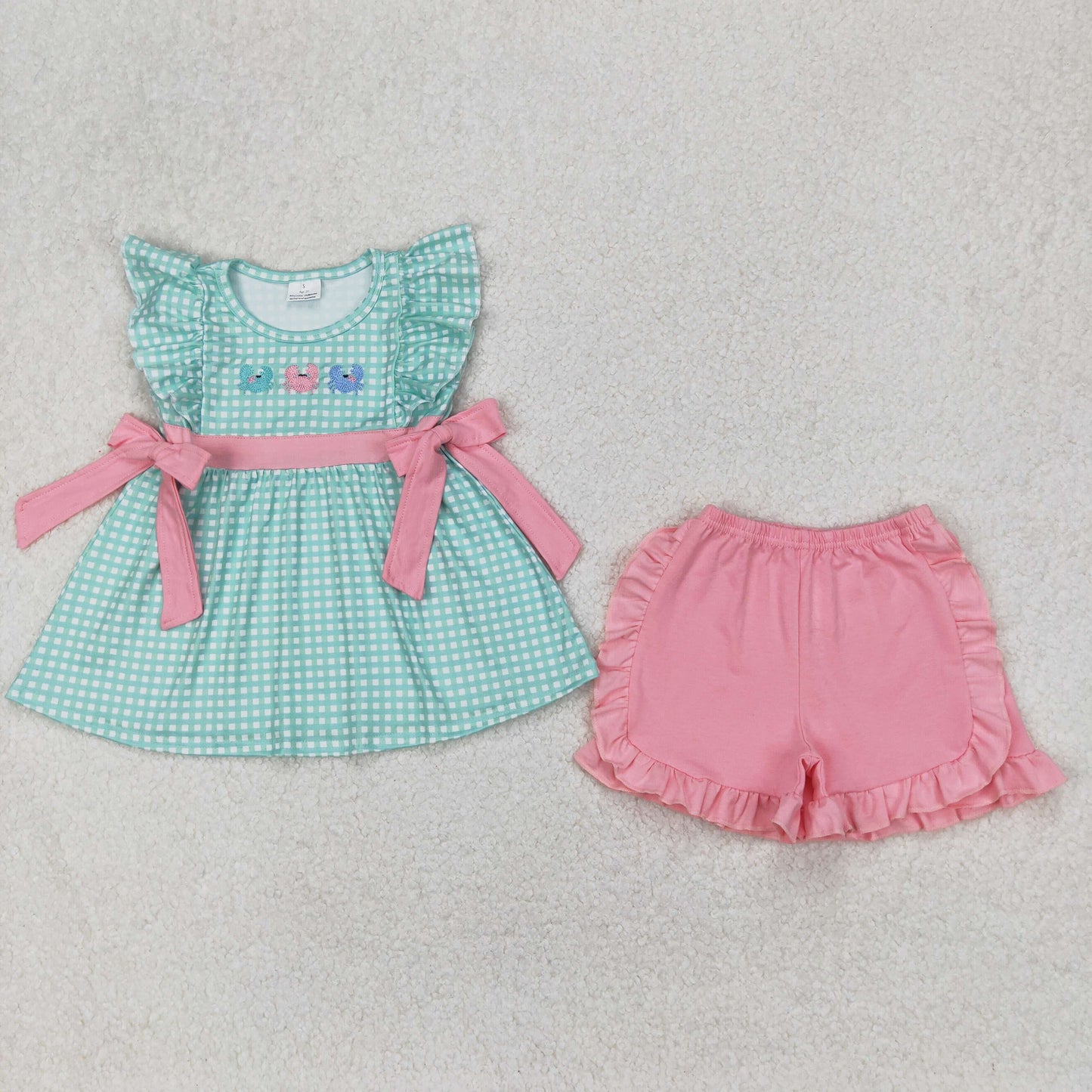 RTS NO MOQ ETA 5/7days Arrived GSSO2017 Embroidered crab pink bow green plaid flying sleeve shorts suit