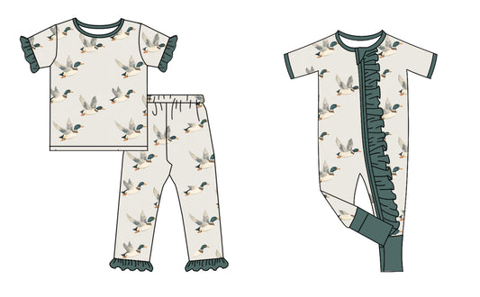 25.9.13 custom each style moq 5eta 6-8week Sibling Sisters duck baby girl clothes short sleeve pants sets and romper match family design