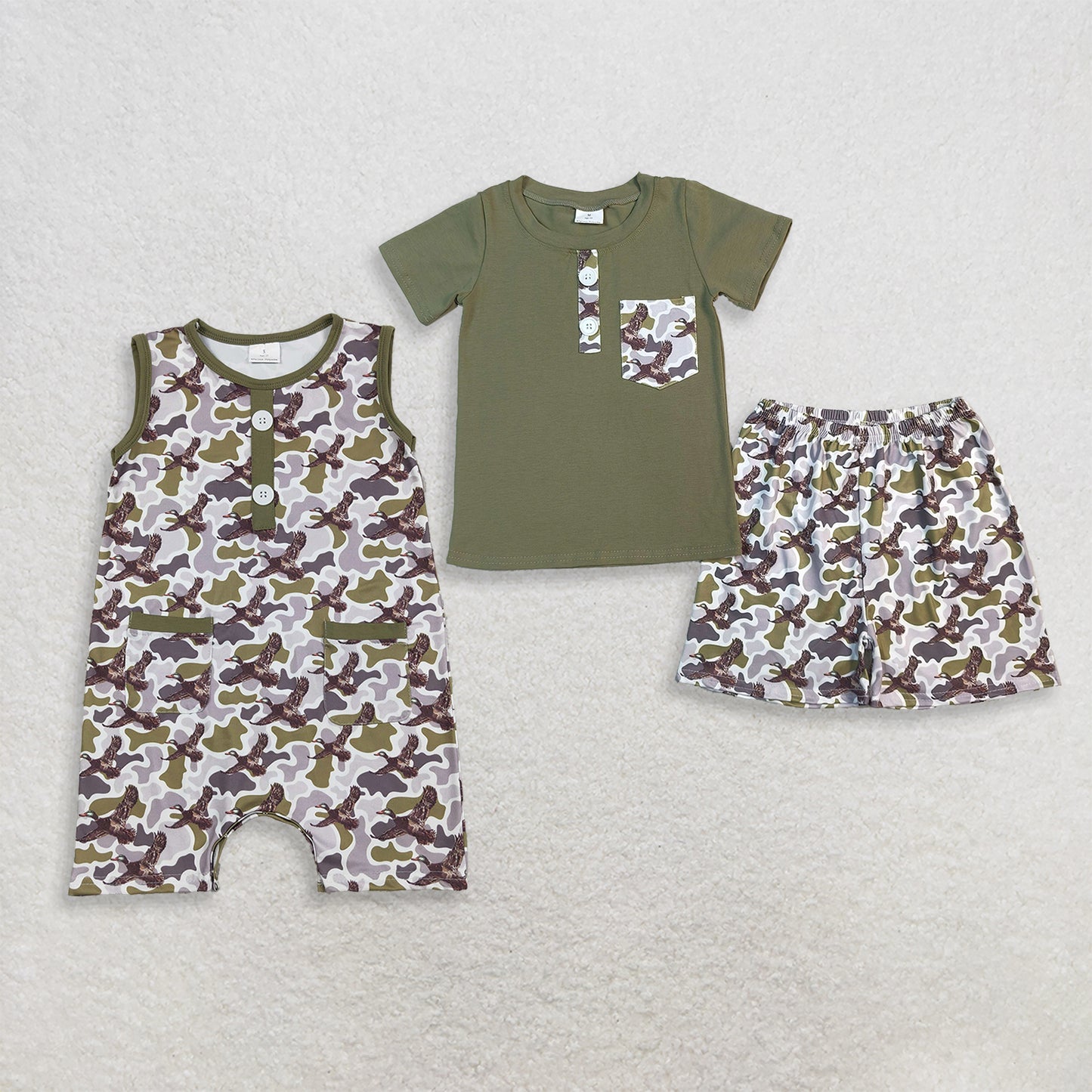 RTS NO MOQ Sibling milk silk Baby Boys Olive Button Pocket Top Ducks Camo Hunting Shorts Set Rompers