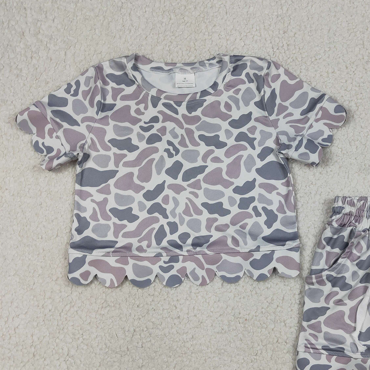 RTS NO MOQ GSSO3226 Baby Girls Light Grey Camo Top with Pockets Scallop Shorts Outfit Set