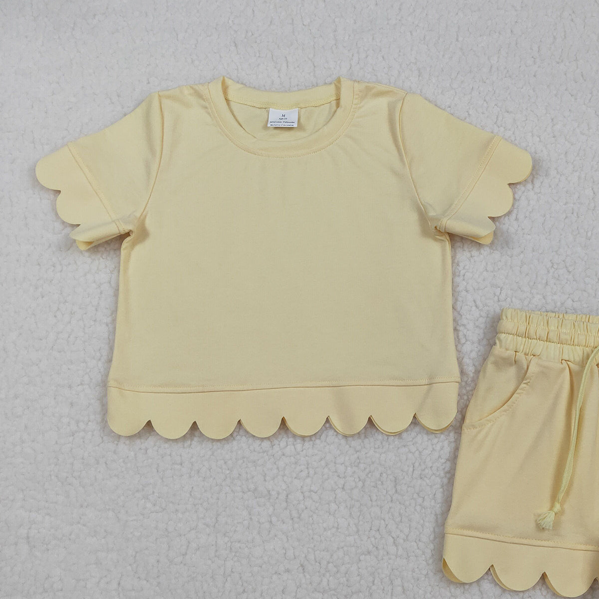 RTS NO MOQ GSSO3175 Baby Girls Yellow Short Sleeve Shirt Top And Shorts Set Scallop Trim Outfit for Little Girls