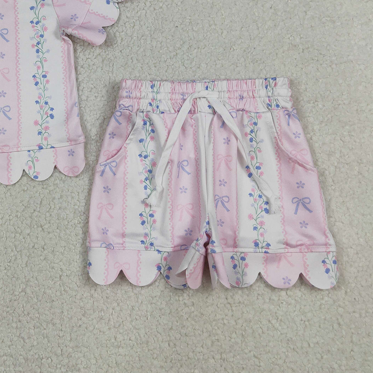 RTS NO MOQ GSSO3410 Baby Girls Flowers Bows Stripe Top with Pockets Scallop Shorts Outfit Set