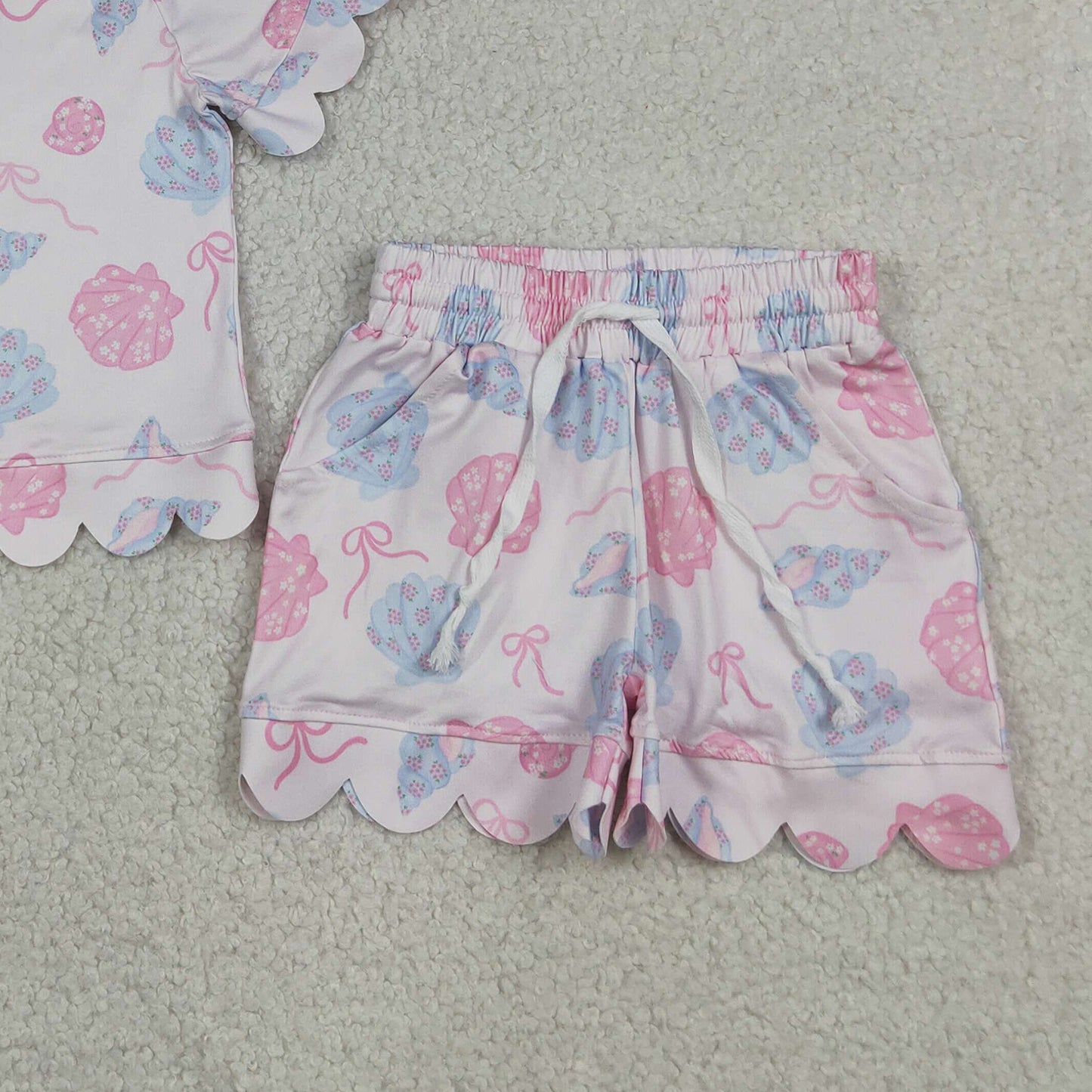 RTS NO MOQ milk silk GSSO3731 Baby Girls Bow Flower Shell Top Pocket Scallop Short Set