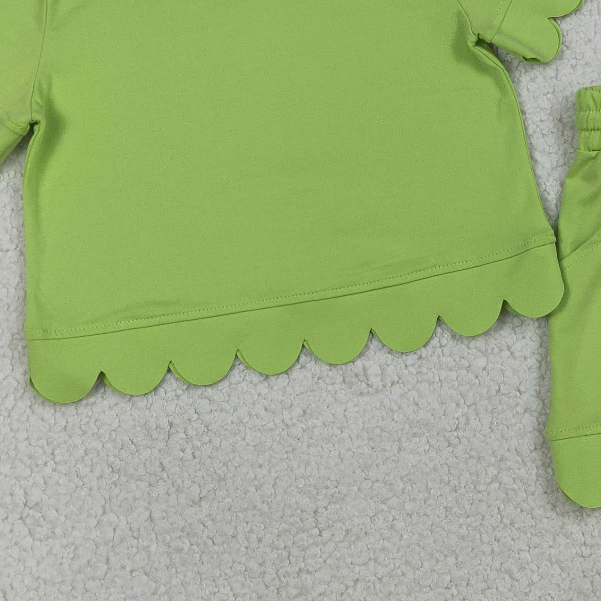 RTS NO MOQ GSSO3179 Baby Girls Green Short Sleeve Shirt Top And Shorts Set Scallop Trim Outfit for Little Girls