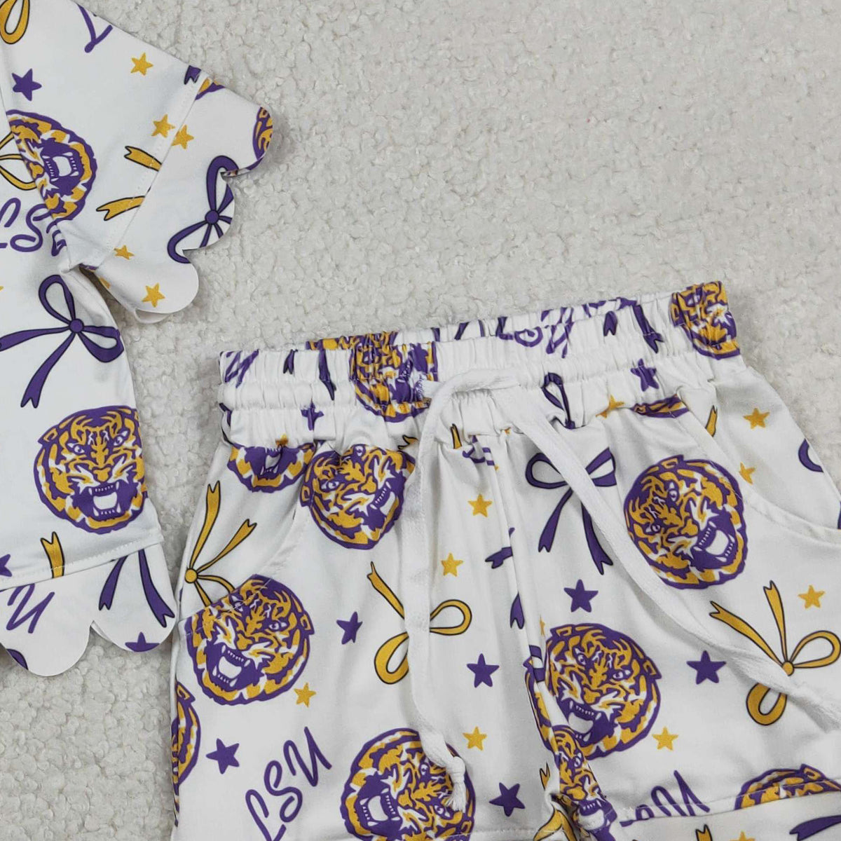 RTS NO MOQ GSSO3256 Baby Girls Scallop Top And Shorts Set with Bow Team Outfit for Infants