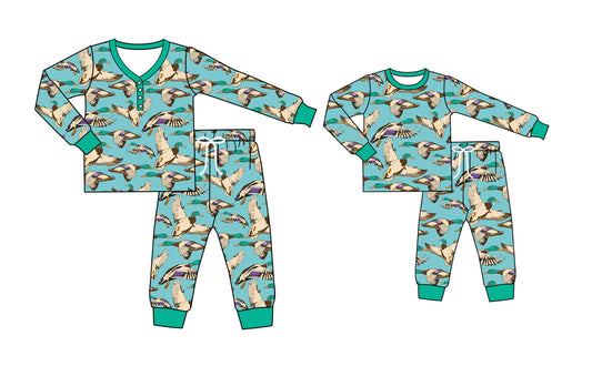 25.5.16 custom each style moq 5eta 4-6week Sibling Sister duck green long sleeve pants sets and adult sets match design