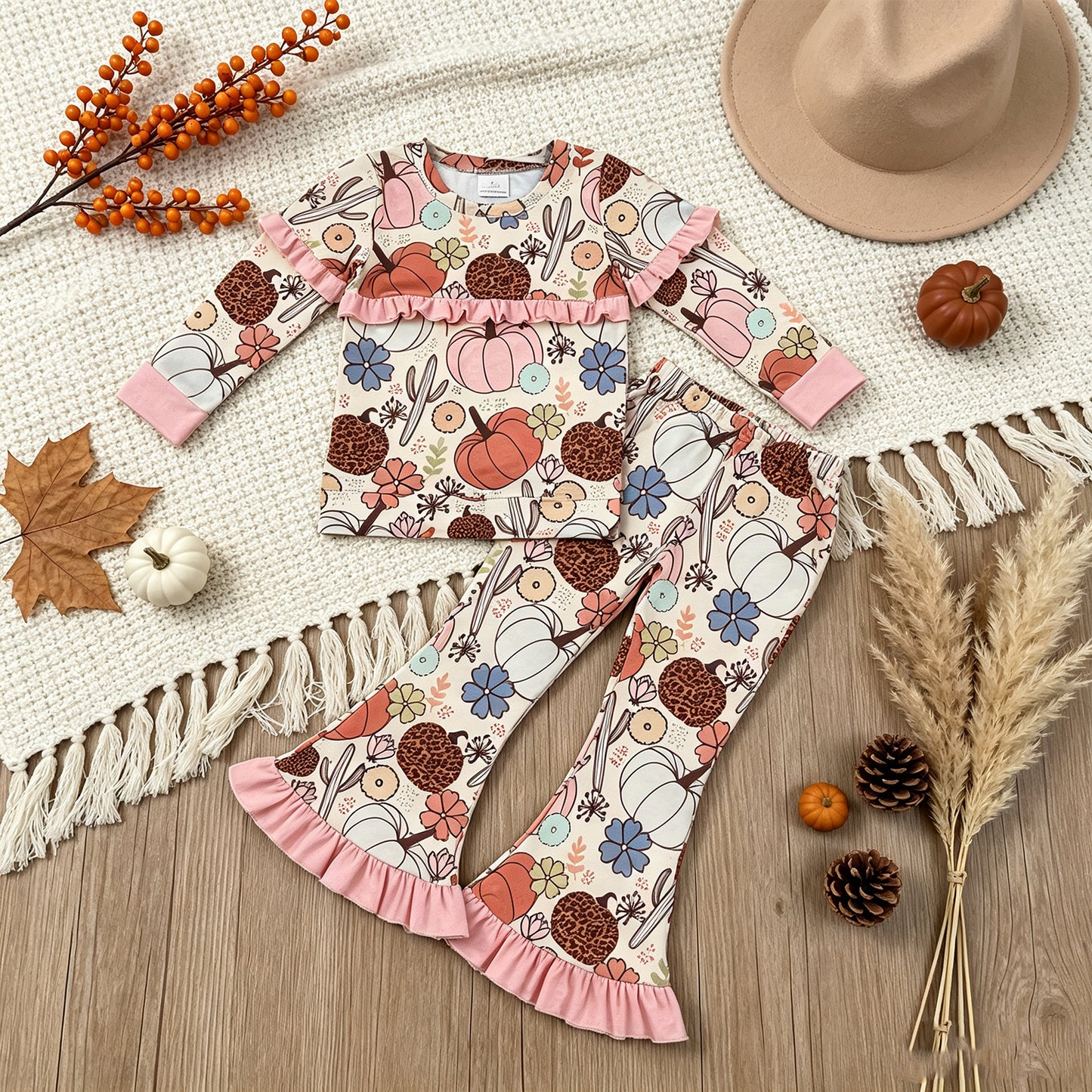 NEW RTS NO MOQ milk silk GLP3502 Baby Girls Pumpkin And Flower Print Long Sleeve Top Elastic High Waist Bell Bottom Pants Halloween Outfit Set
