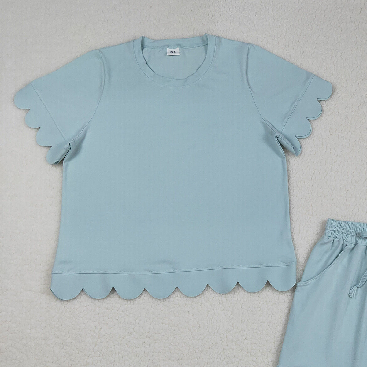 RTS NO MOQ GSSO3202 Adult Women's Light Blue Scallop Top with Shorts Fashionable Shirts Set for Casual Wear