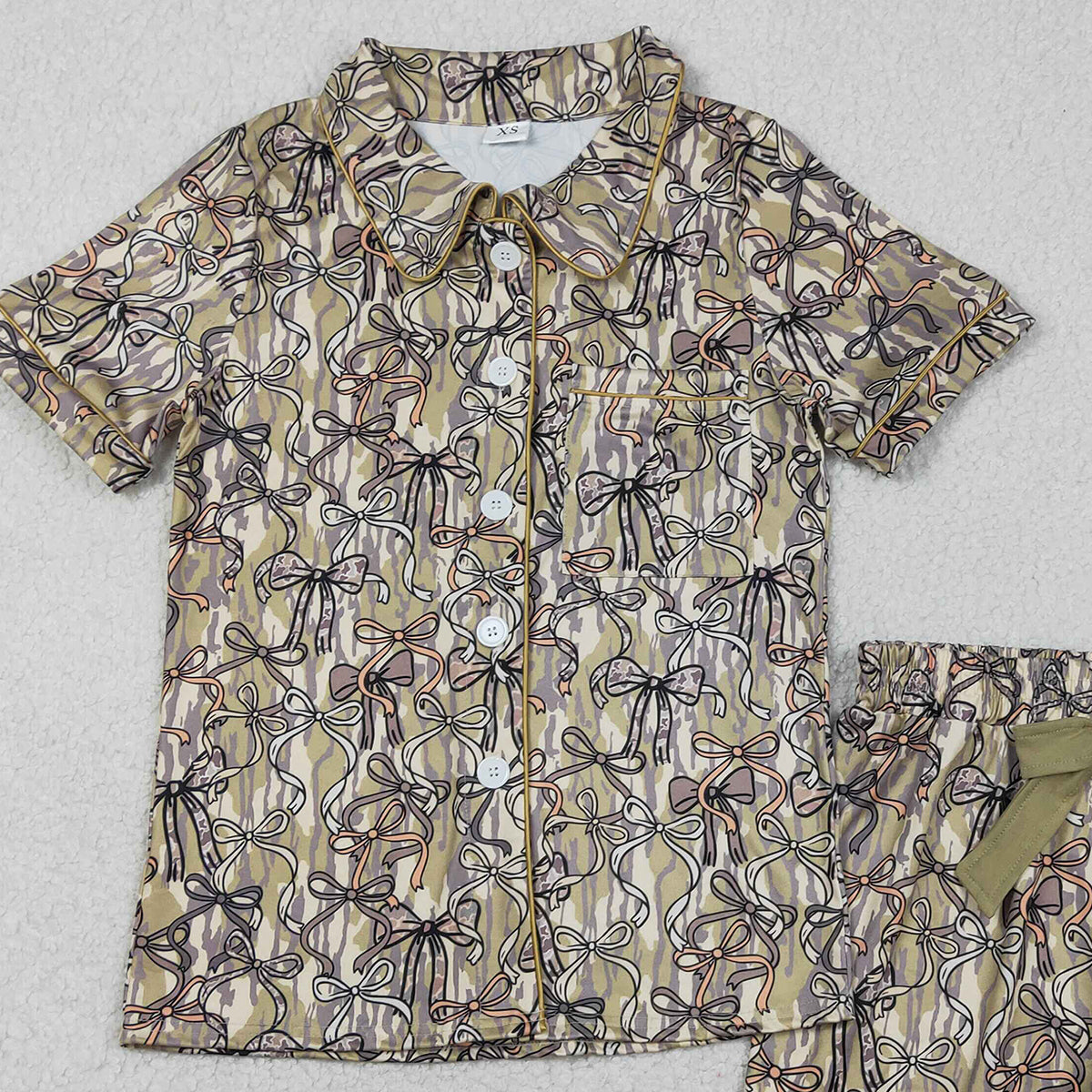 RTS NO MOQ GSSO3166 Adult Women's Southern Olive Camo Pajamas Set with Bows Button Pocket Top And Ruffle Shorts Sleepwear for Ladies