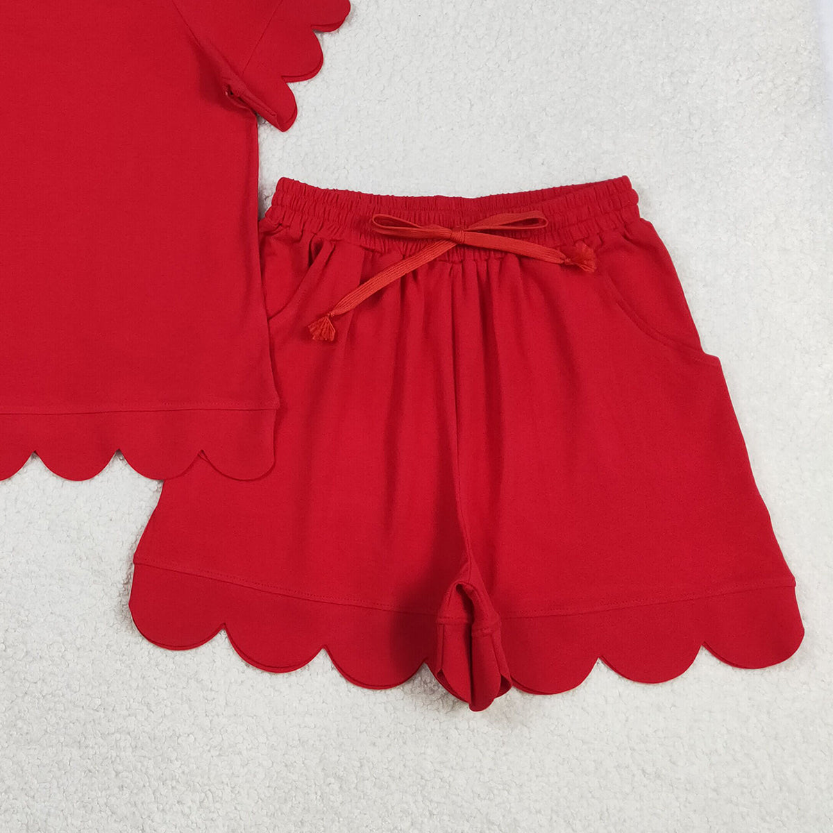 RTS NO MOQ GSSO3205 Adult Women's Red Scallop Short Sleeve Shirt Top with Matching Shorts