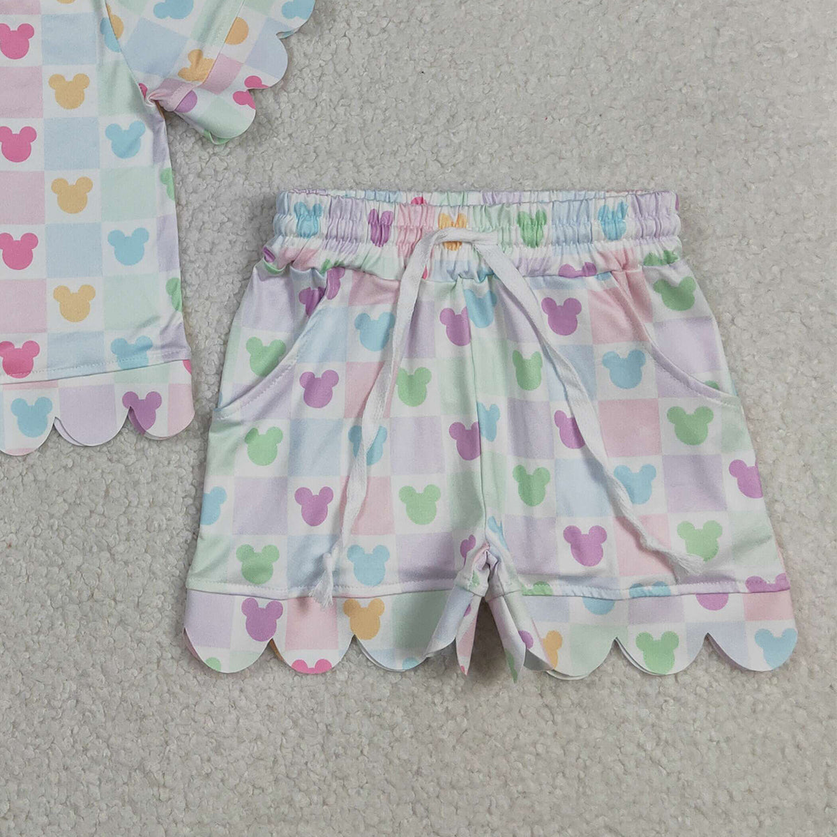 RTS NO MOQ GSSO3496 Cute Clothes Baby Girls Checked Top And Short Scallop Outfit Set Cute Animal Print Clothing