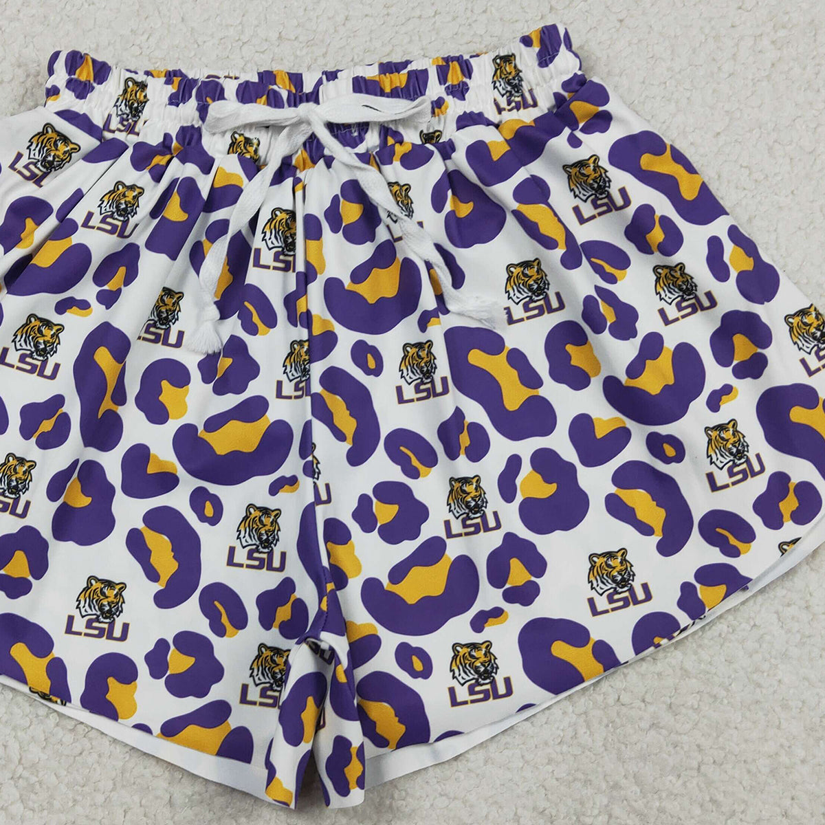 RTS NO MOQ SS0811 Adult Women's Leopard Team Yoga Active Butterfly Print Shorts Bottoms