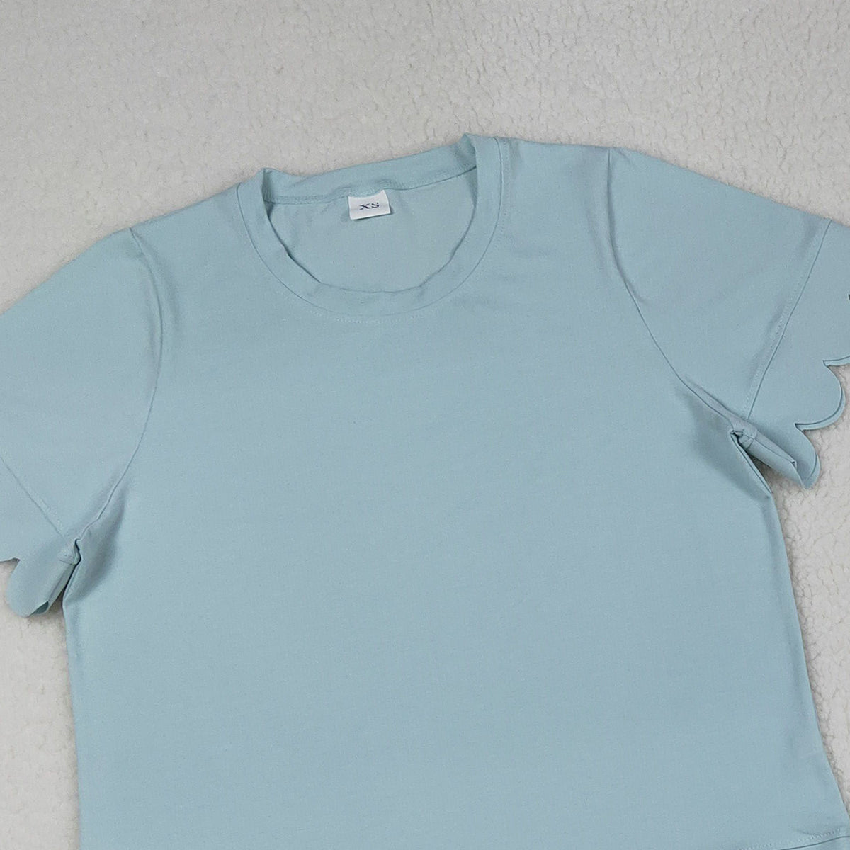 RTS NO MOQ GSSO3202 Adult Women's Light Blue Scallop Top with Shorts Fashionable Shirts Set for Casual Wear