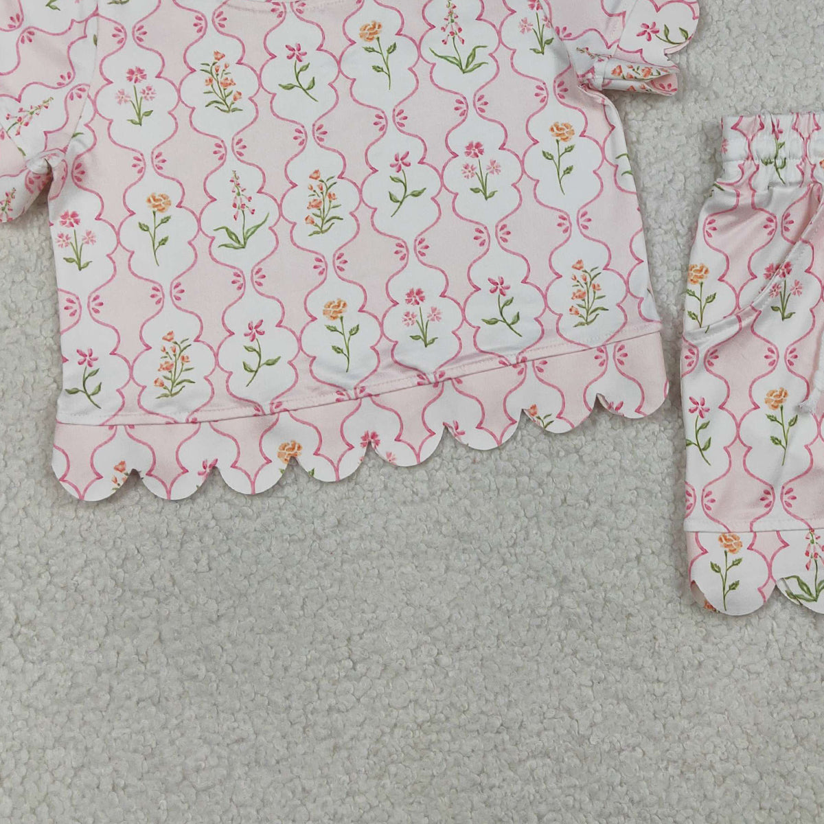 RTS NO MOQ GSSO3271 Baby Girls Colorful Flowers Checked Scallop Top And Shorts Set Cute Outfit Baby Girl Clothing Set