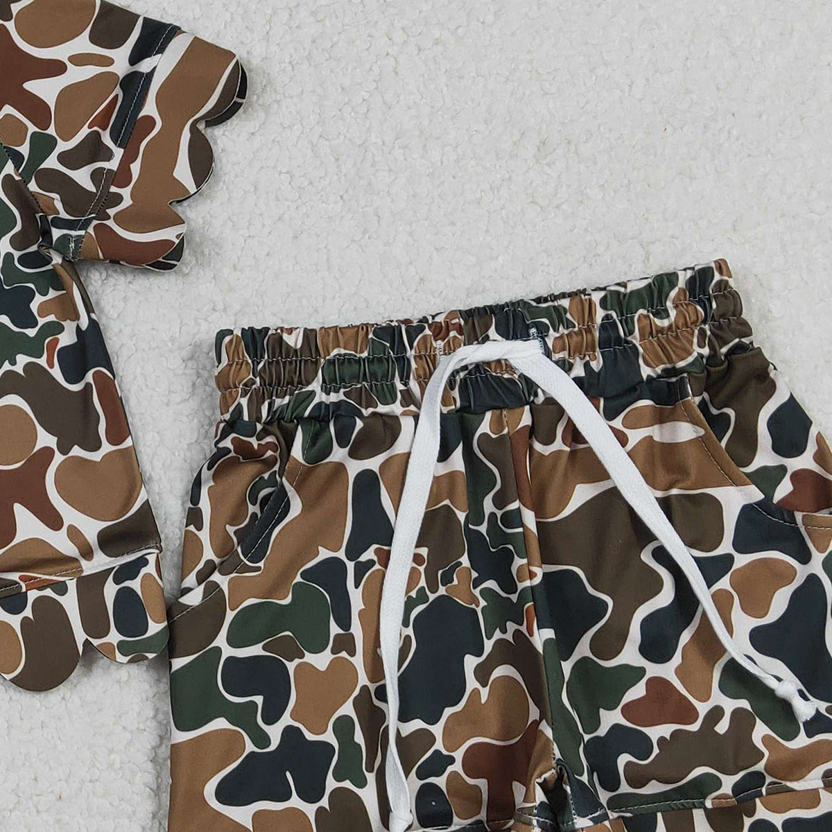 RTS NO MOQ GSSO3228 Baby Girls  Brown Camouflage Print Top with Scallop Shorts Outfit Set for Infants