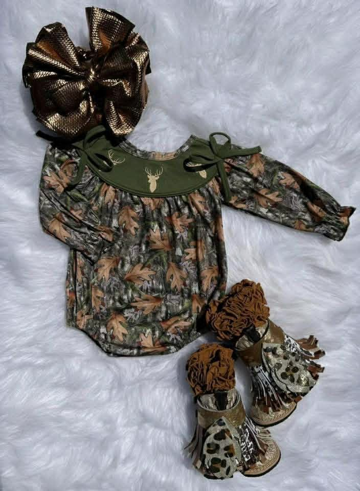 Custom moq 5 mix size milk silk Baby Girl Green Long-Sleeved Romper