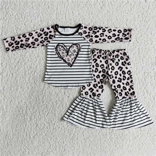 6 A30-15 Baby Girls Leopard And Love Heart Print Top Bell Pants Set