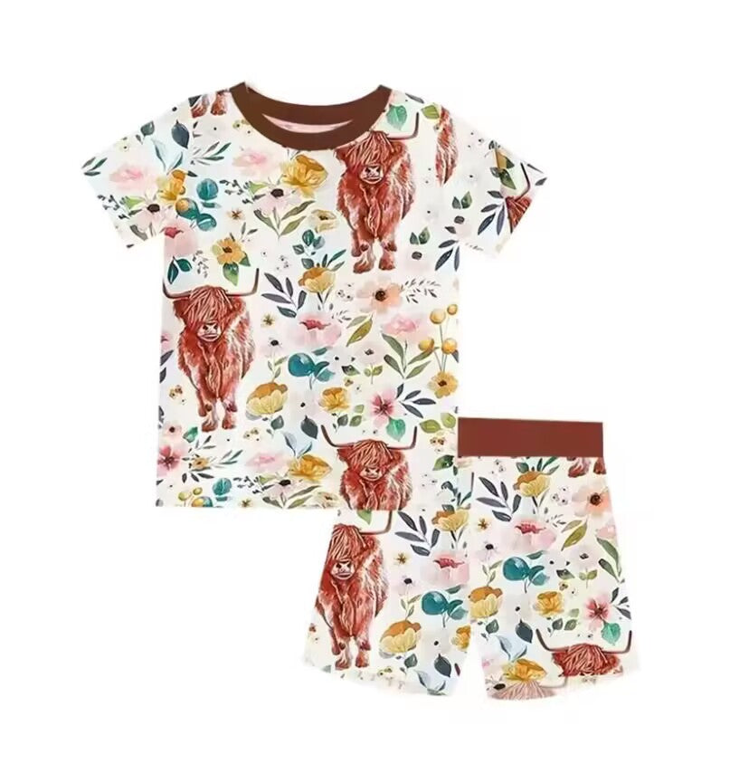 5.16custom each style moq 5eta 4-5week Sibling Sister cow flower print drown boys outfits and baby romper match family design