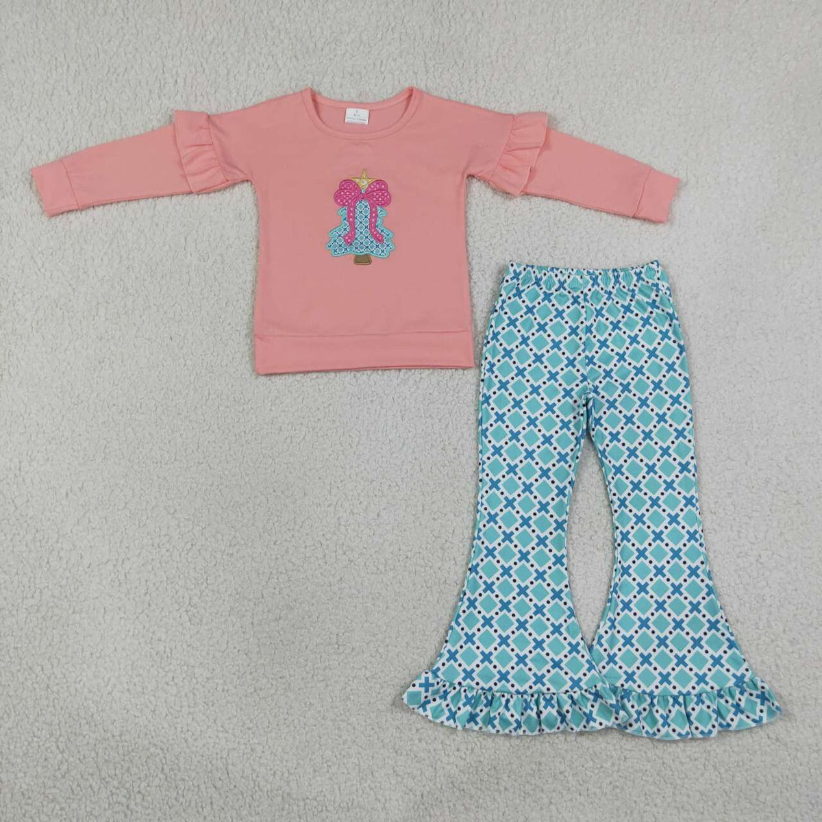 NEW RTS NO MOQ milk silk GLP3548 Embroidery Baby Girls Christmas Tree Bow Pink Ruffle Sleeve Top Ruffle Flare Pants Set